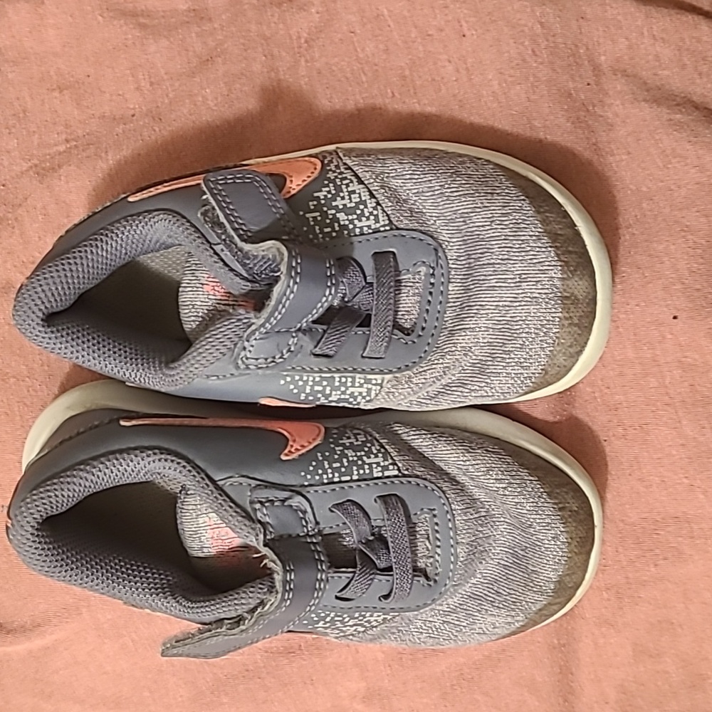 Nike flex toddler